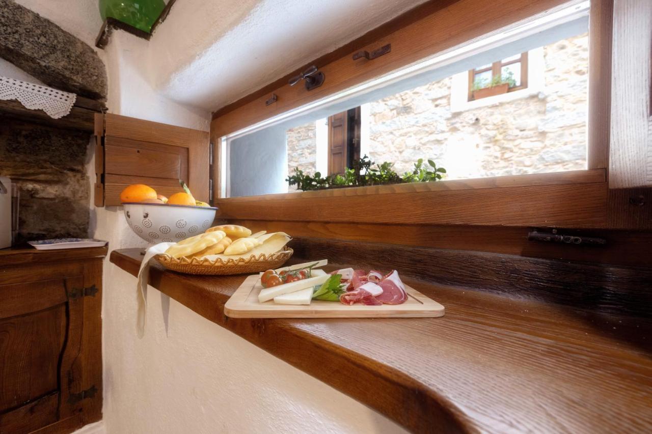 Casa Masini Bed & Breakfast Fonni Eksteriør bilde