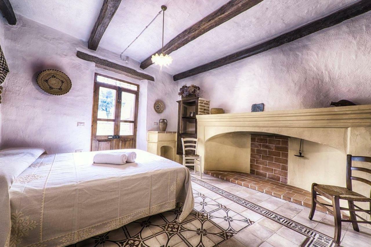 Casa Masini Bed & Breakfast Fonni Eksteriør bilde